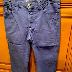 LEE’S CLASSIC FIT ROYAL BLUE JEAN CAPRIS